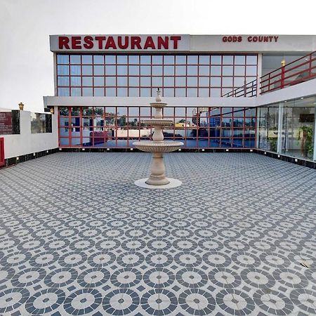 Oyo Townhouse 779 Gods County Hotel Tarapith Eksteriør billede