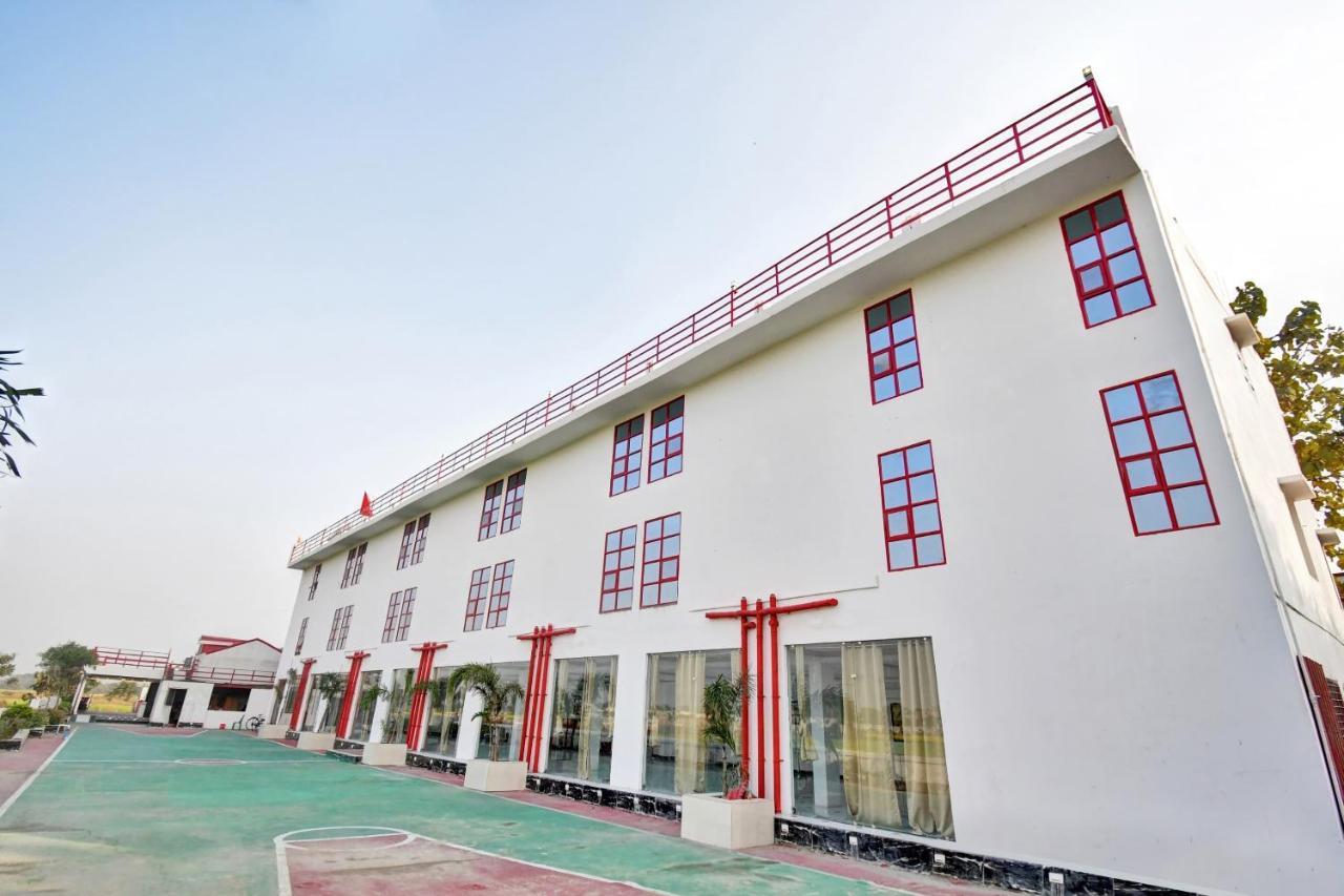 Oyo Townhouse 779 Gods County Hotel Tarapith Eksteriør billede