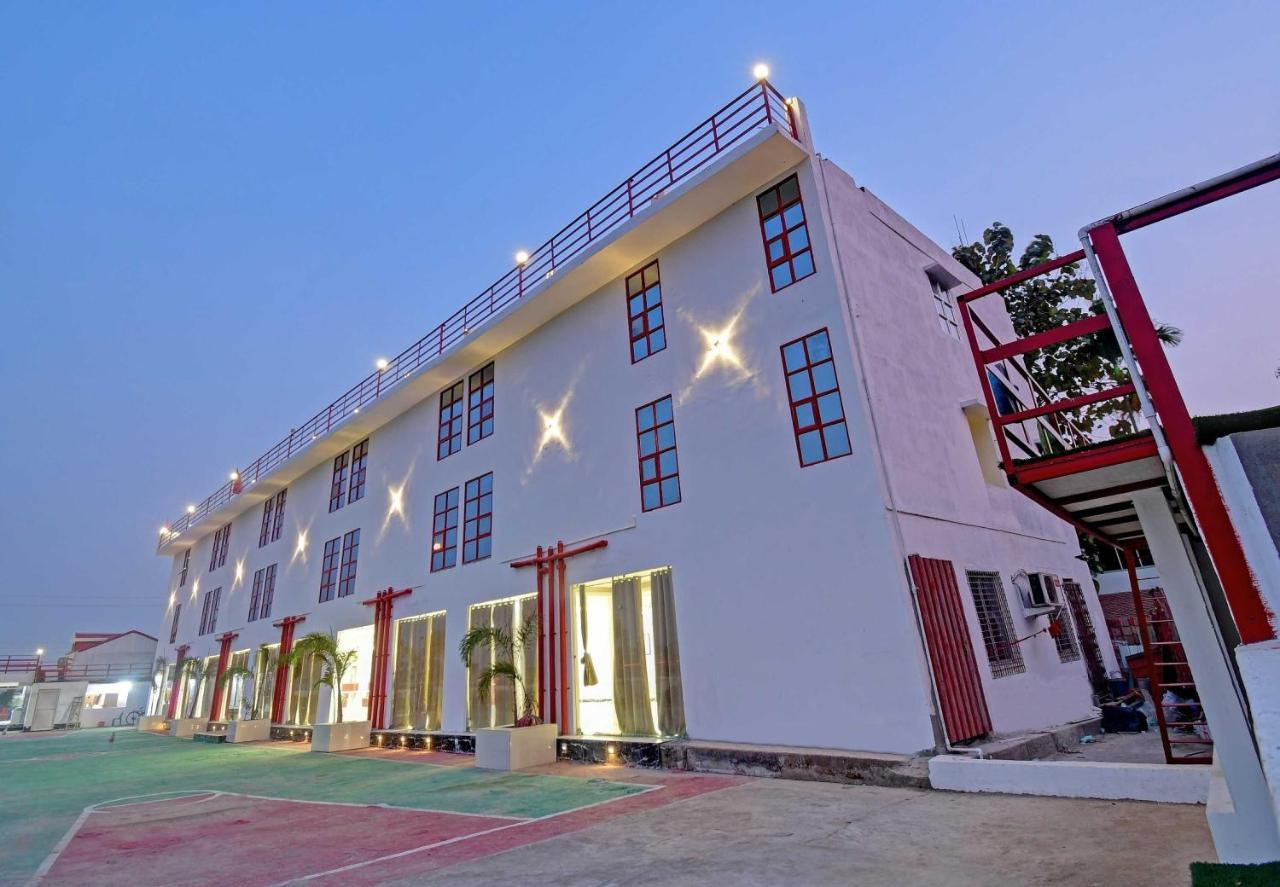 Oyo Townhouse 779 Gods County Hotel Tarapith Eksteriør billede