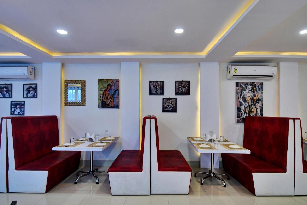 Oyo Townhouse 779 Gods County Hotel Tarapith Eksteriør billede